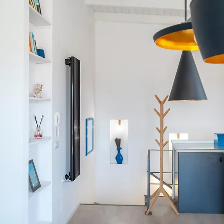 Toma Street Bed & Breakfast *