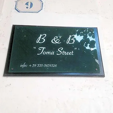 Nocleg ze śniadaniem Toma Street