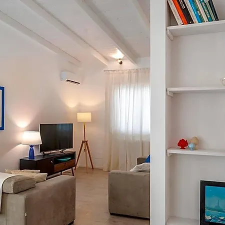 Toma Street Bed & Breakfast