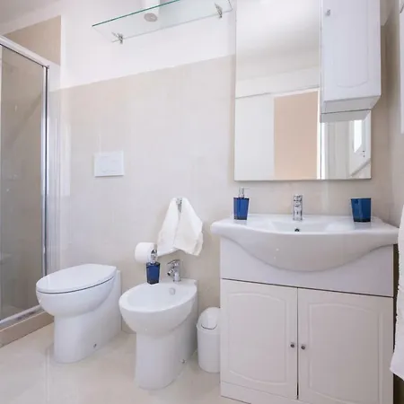 Bed & Breakfast Toma Street 3*