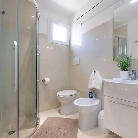 Bed & Breakfast Toma Street *